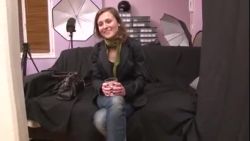 French mom decides to take part in a hot casting session
