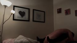 Ambiance cosy pour une baise sensuelle et romantique