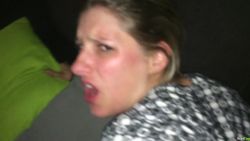 Elle adore se la prendre dans le cul