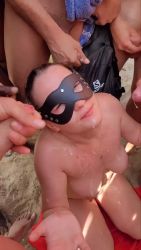 Douche de sperme à la baie des cochons