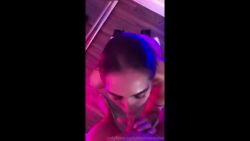Une escort suce comme une reine