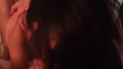 Deux bites en même temps pour m&rsquo;occuper la chatte et la bouche