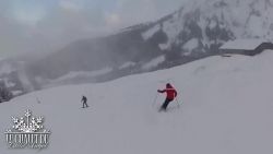 Un chalet avec des femmes sexys qui se battent pour des queues – Episode 8