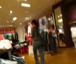 I secretly filmed my amateur girlfriend’s wild blowjob in a fitting room
