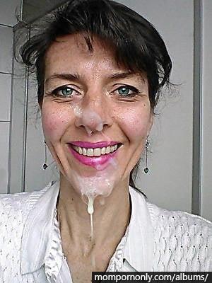 MILFs Granny cum on face facial n°10