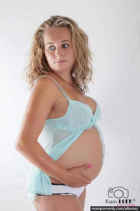 Photos de maman sexy enceinte n°22