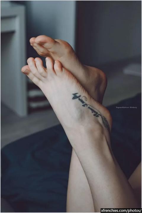 Photos pour les fétichistes des pieds n°77